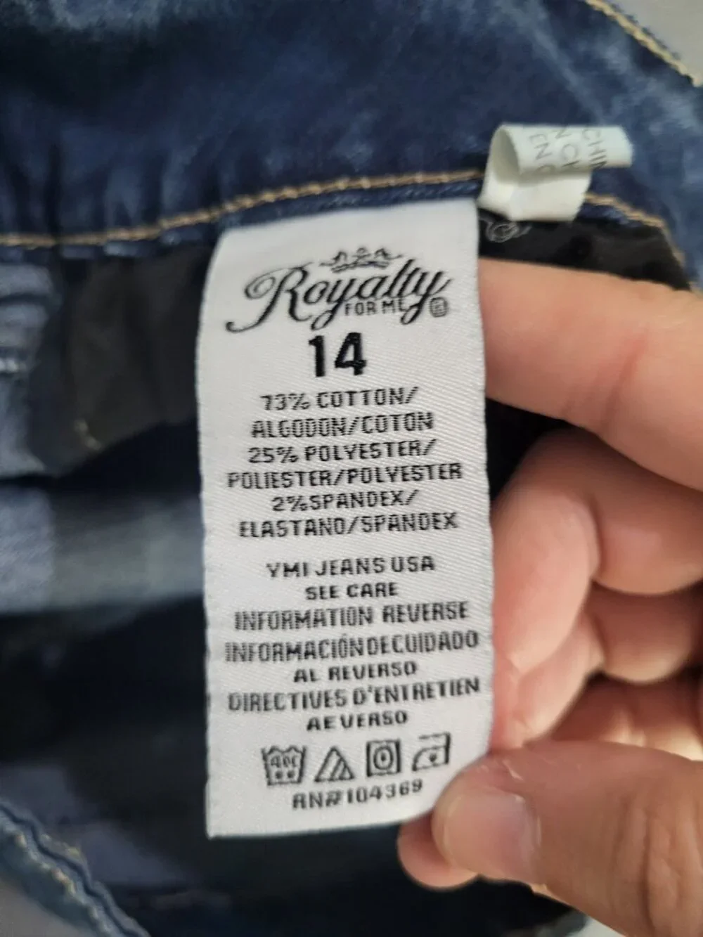 Royalty For Me YMI SZ 14 2 Button Ankle Jeans Rolled Cuff